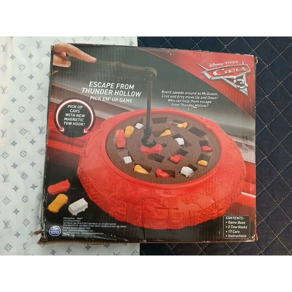 Disney Pixar’s Cars 3 - Escape from Thunder Hollow Pick ‘Em Up Game